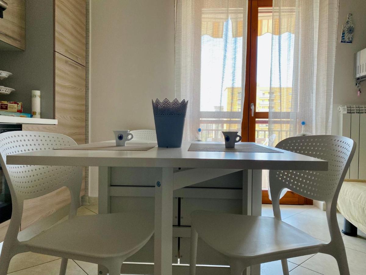 I Due Delfini Apartment Taranto Luaran gambar